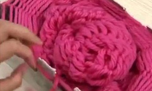 Необычная техника вязания шарфа по кругу